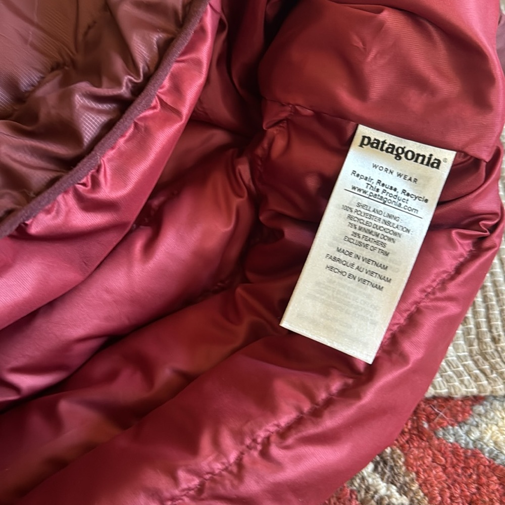 Patagonia Snap-T down sweater puffy pullover drumfire red maroon NWOT women’s L - Picture 13 of 14